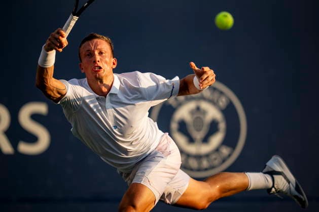 August 6, 2026, Montreal, Pq, Canada: Jiri Lehecka from Czechia returns a shot from Alexander Blockx of Belgium on day five of the National Bank Open tennis tournament in Montreal on Thursday, August 6, 2026. Canada News - August 6, 2026  - ZUMAc35_ 20260806_zaf_c35_077 Copyright: xChristopherxKatsarovx