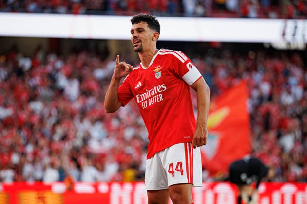SL Benfica Vs Heart of Midlothian FC in Lisbon - 06 Aug 2026 Tomas Araujo (SL Benfica) seen celebrating after scoring a goal during the UEFA Europa League third round qualifying game between teams of SL Benfica and Heart of Midlothian FC at Estadio Da Luz. Final score; SL Benfica 6:1 Heart of Midlothian FC Lisbon Portugal Copyright: xMaciejxRogowskix xSOPAxImagesx mrogowski_slbenfica_hearts_2627-17