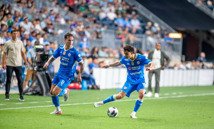 August 6, 2026, Chester, Pennsylvania, United States: Cruz AzulÃ¢â‚¬â ¢s JEREMY MARQUES (16 ) and AGUSTIN PALAVECINO (8) in action against the Philadelphia Union during the Leagues Cup match at Subaru Park in Chester PA Soccer 2026: Leagues Cup :Cruz Azul 1:0 Union  - ZUMArf1_ 20260806_zaf_rf1_005 Copyright: xRickyxFitchettx