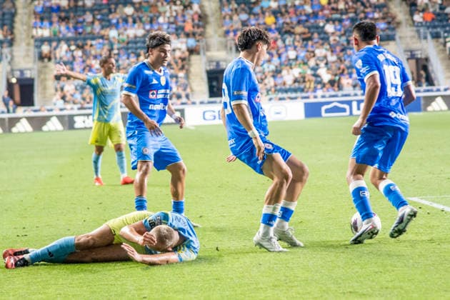 August 6, 2026, Chester, Pennsylvania, United States: Cruz AzulÃ¢â‚¬â ¢s JOSUE DIAZ (49) and LUKA ROMERO (18) knock down the Philadelphia UnionÃ¢â‚¬â ¢s CAVAN SULLIVAN (6) during the Leagues Cup match at Subaru Park in Chester PA Soccer 2026: Leagues Cup :Cruz Azul 1:0 Union  - ZUMArf1_ 20260806_zaf_rf1_014 Copyright: xRickyxFitchettx