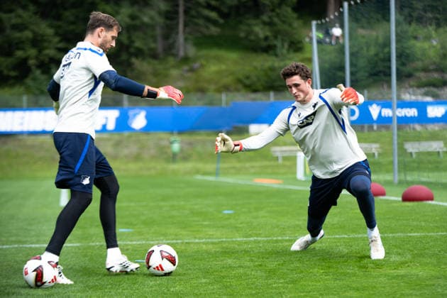 Lukas Petersson, TSG Hoffenheim, 36, on the right, defends against an attack by Oliver Baumann, TSG Hoffenheim, 01, TSG Hoffenheim, soccer, training camp, preseason, 2026–2027 season, GER, August 6, 2026, Eibner Press Photo by Andreas Ulmer, TSG Hoffenheim, soccer, training camp, preseason, 2026–2027 season, GER, August 6, 2026, Copyright: xEibner-Pressefoto AndreasxUlmerx EP_AUR