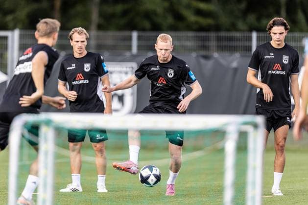 Final practice for SSV Ulm 1846 Soccer ahead of their first league game in Stuttgart, Soccer, Training, Ulm Training Field, August 6, 2026, Leon Müller, SSV Ulm 1846 Soccer, 17 Final training session for SSV Ulm 1846 Soccer ahead of their first league match in Stuttgart, Soccer, Training, Ulm Training Field, August 26, 2006, Photo by Lucca Fundel, Ulm Training Field, Baden-Württemberg, Germany