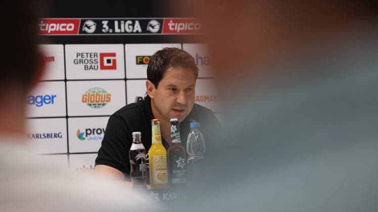 August 7, 2026, xrekx, Soccer 3rd Division, 1 FC Saarbrücken press conference with sporting director Markus Thiele (left) and Argirios Giannikis, coach of 1 FC Saarbrücken. DFL and DFB regulations prohibit any use of photographs as image sequences and or quasi-video. Saarbrücken