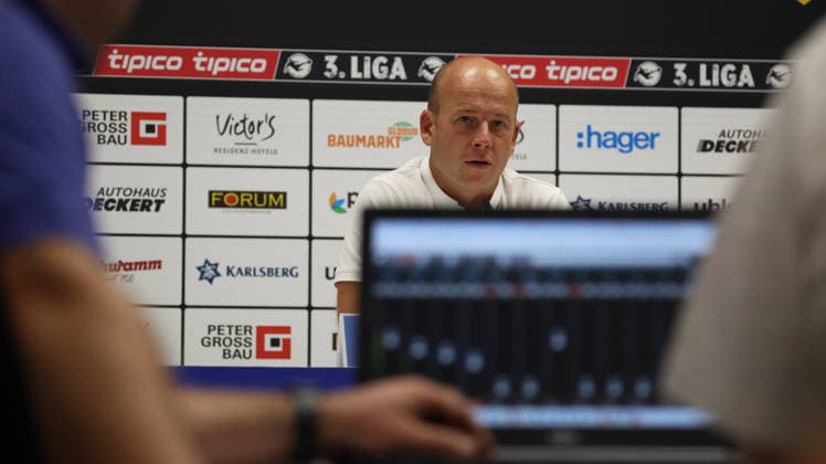 August 7, 2026, xrekx, Soccer 3rd Division, 1 FC Saarbrücken Press Conference with Sporting Director Markus Thiele (from left) Markus Thiele, Sporting Director of 1 FC Saarbrücken. DFL and DFB regulations prohibit any use of photographs as image sequences and or quasi-video. Saarbrücken