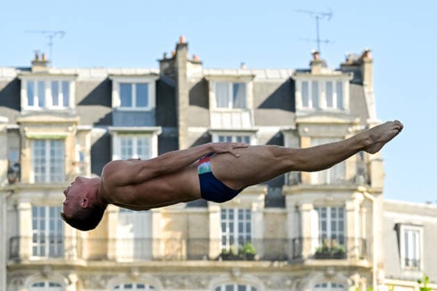 Davide Baraldi of Italy competes in the high diving 20m Round 1-2 Men during the European Aquatics Championships at the River Seine in Paris (France), August 7, 2026. Giorgio Scala DBM - Deepbluemedia Insidefoto