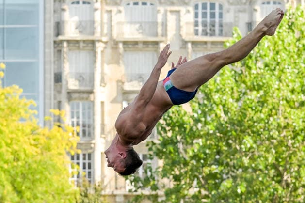 Davide Baraldi of Italy competes in the high diving 20m Round 1-2 Men during the European Aquatics Championships at the River Seine in Paris (France), August 7, 2026. Giorgio Scala DBM - Deepbluemedia Insidefoto