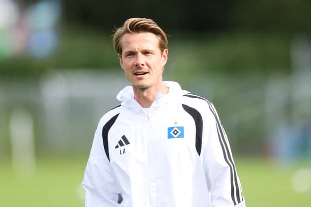 August 7, 2026, Soccer, Men s, Regionalliga Nord, Matchday 2, BSV Kickers Emden vs. Hamburger SV II, Coach Lukas Anderer, Hamburger SV II