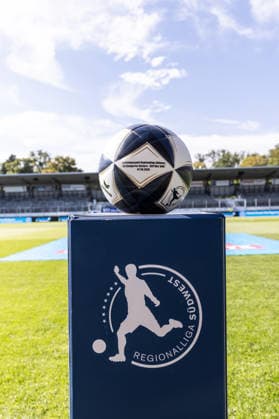 SV Stuttgarter Kickers vs. SSV Ulm 1846 Soccer, Regionalliga, Matchday 1, GAZI Stadium on the Waldau, Stuttgart, August 7, 2026—Match ball for the 2026–2027 Regionalliga Southwest season’s opening game: SV Stuttgarter Kickers vs. SSV Ulm 1846 Soccer SV Stuttgarter Kickers vs. SSV Ulm 1846 Soccer, soccer, Regional League, Matchday 1, GAZI Stadium auf der Waldau, Stuttgart, August 26, 2007. Photo by Lucca Fundel, Stuttgart, GAZI Stadium auf der Waldau, Baden-Württemberg, Germany