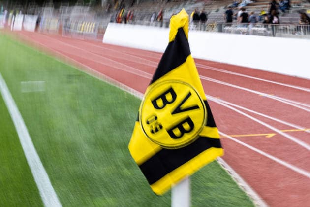 Regionalliga West: Borussia Dortmund II vs. 1. FC Köln II, August 7, 2026. Stock photo: Corner flag with a view of the stadium interior before the game; the flag is out of focus. Regionalliga West: Borussia Dortmund II vs. 1. FC Köln II, Rote Erde, Dortmund, August 7, 2026. DFB regulations prohibit any use of photographs as image sequences and or quasi-video Copyright: xBEAUTIFULxSPORTS Buriakovx