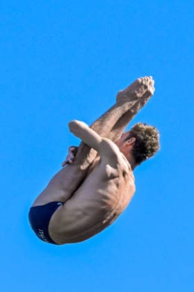 Andrea Barnaba of Italy competes in the high diving 20m Round 1-2 Men during the European Aquatics Championships at the River Seine in Paris (France), August 7, 2026. Giorgio Scala DBM - Deepbluemedia Insidefoto