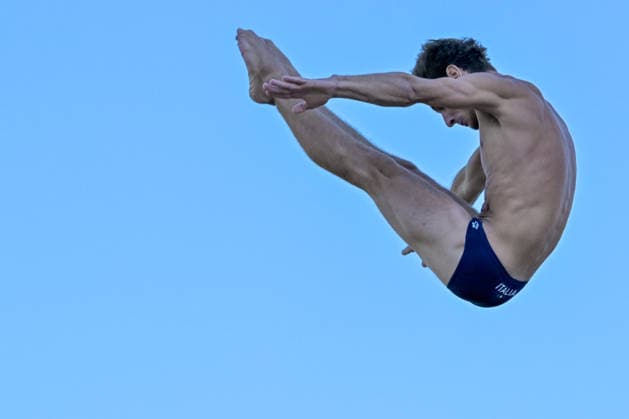 Andrea Barnaba of Italy competes in the high diving 20m Round 1-2 Men during the European Aquatics Championships at the River Seine in Paris (France), August 7, 2026. Giorgio Scala DBM - Deepbluemedia Insidefoto