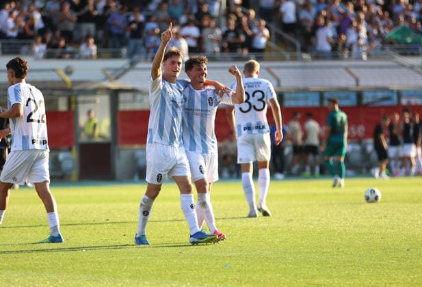 Soccer, Men s, Bavarian Regional League, 2026–2027 Season, TSV 1860 Munich vs. FC Augsburg II, Grünwalder Stadium: Celebration by the assist provider for the 2–0 goal by Niederlchner; here, Emre Erdogan (TSV 1860 Munich, left) and Lance Fiedler (TSV 1860 Munich, right) celebrate; goal celebration