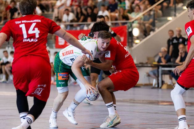 Ole PREGLER, FRISCH AUF Goeppingen, No. 23, scores a goal, play, shot on goal GER, FRISCH AUF Goeppingen vs. TSV Neuhausen Filder, handball, preseason, tournament, S Cup Altensteig, Quarterfinals, 2026–2027 season, August 7, 2026, GER, FRISCH AUF Goeppingen vs. TSV Neuhausen Filder, handball, preseason, tournament, S Cup Altensteig, quarterfinals, 2026–2027 season, August 7, 2026, Altensteig Copyright: xEibnerxPressefoto OliverxSchmidtx EP_OST