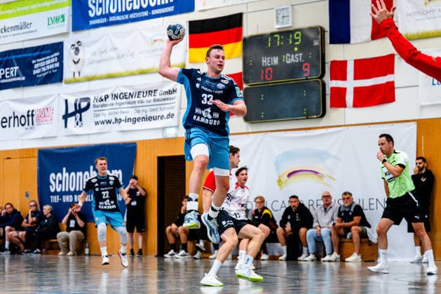 August 7, 2026, xdobgx, 2026 Heide Cup Handball Tournament, HSV Hamburg HOJ Elite vs. Moritz Sauter Handball Sport Verein Hamburg, No. 33 taking a shot, in action, shooting at Schneverdingen