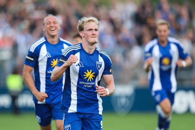 August 7, 2026, Soccer, Men s, Regionalliga Nord, Matchday 2, BSV Kickers Emden vs. Hamburger SV II: Celebration of the 3-0 goal by Theo Schröder (No. 9, BSV Kickers Emden)