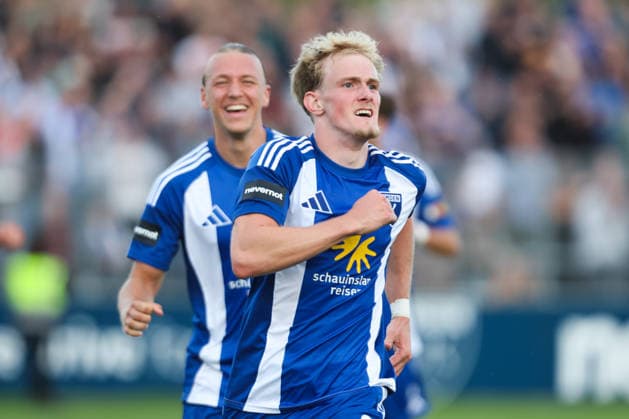 August 7, 2026, Soccer, Men s, Regionalliga Nord, Matchday 2, BSV Kickers Emden vs. Hamburger SV II: Celebration of the 3-0 goal by Theo Schröder (No. 9, BSV Kickers Emden)