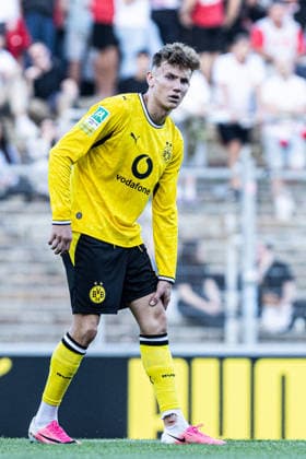 Regionalliga West: Borussia Dortmund II 1, 1. FC Köln II 0, August 7, 2026; Arne Wessels, Borussia Dortmund U23, 11 After the tackle, the soccer sock was torn; bloodstains can be seen on the foot. Regionalliga West: Borussia Dortmund II vs. 1. FC Köln II, Rote Erde, Dortmund, August 7, 2026. DFB regulations prohibit any use of photographs as image sequences and or quasi-video. Copyright: xBEAUTIFULxSPORTS Buriakovx
