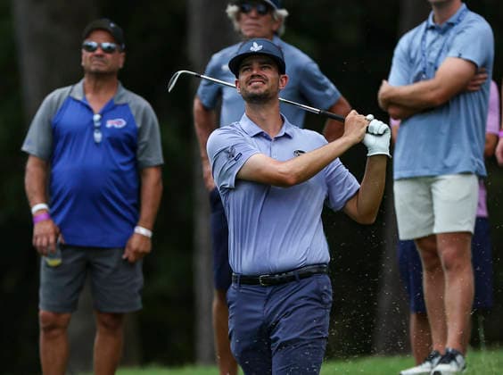 PGA, Golf Herren 2026: Wyndham Championship Aug 07 August 7, 2026: Beau Hossler hits ball at 10th hole during 2nd Round at 2026 Wyndham Championship, Sedgefield Country Club in Greensboro, North Carolina. David Beach CSM (Credit Image: Â David Beach Cal Media) Greensboro Nc United States of America EDITORIAL USE ONLY Copyright: xx ZUMA-20260807_zma_c04_003.jpg DavidxBeachx csmphotothree509174