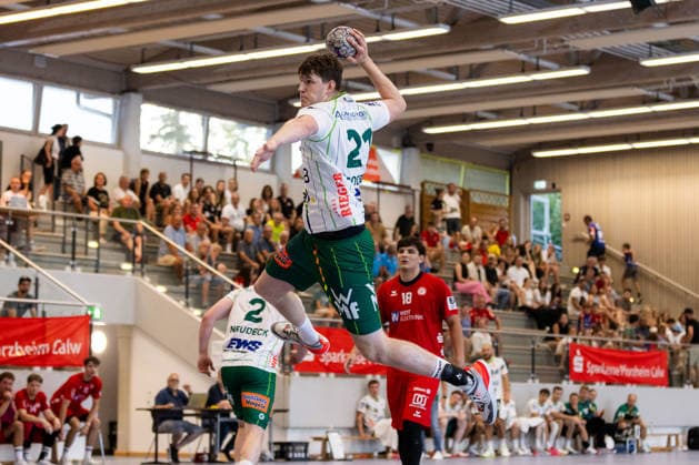 Sascha BRODBECK, FRISCH AUF Goeppingen, No. 21, scores a goal, play, shot on goal GER, FRISCH AUF Goeppingen vs. TSV Neuhausen Filder, handball, preseason, tournament, S Cup Altensteig, Quarterfinals, 2026–2027 season, August 7, 2026, GER, FRISCH AUF Goeppingen vs. TSV Neuhausen Filder, handball, preseason, tournament, S Cup Altensteig, quarterfinals, 2026–2027 season, August 7, 2026, Altensteig Copyright: xEibnerxPressefoto OliverxSchmidtx EP_OST