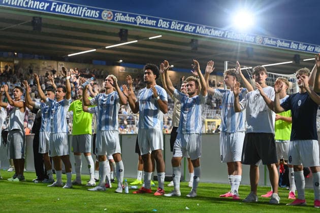 1860 Players, Team Photo, Team, Squad, Team Photo after the Game in Front of the Fan Section, Action, Soccer, Bavarian Regional League, 2026–2027 season, Matchday 26–27, TSV 1860 Munich vs. FC Augsburg II, 2–2 on August 7, 2026, at Grünwalder Stadion in Munich