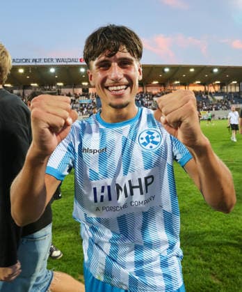 August 7, 2026, Germany, Stuttgart Degerloch, Soccer: Stuttgarter Kickers vs. SSV Ulm, Leandro Mendes Rangel of the Kickers celebrates the victory
