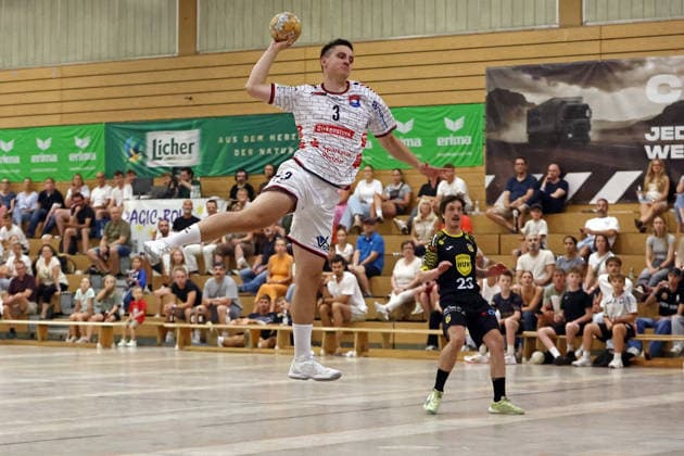 August 7, 2026, xovx, Lindencup Handball Tournament, TV Hüttenberg vs. HSC 2000 Coburg; Philipp Schwarz (TV Hüttenberg), Jannes Krone (HSC Coburg); Linden Stadthalle, Hesse, Germany, DE