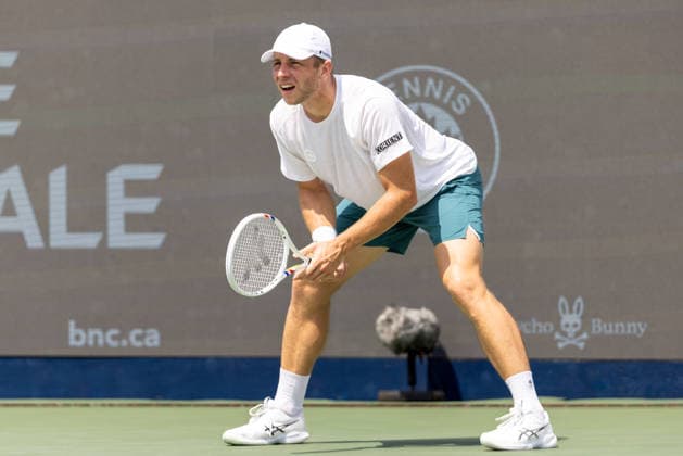 August 7, 2026, Montreal, Quebec, Canada: TALLON GRIEKSPOOR from Nederlands waiting service in match against Matteo Arnaldi (30) from Italia in third round at Canadian Open at IGA stadium in Montreal, Quebec, Canada on 2026-08-07 Montreal Canada - ZUMAl189 20260807_zsp_l189_011 Copyright: xYannickxLegarex