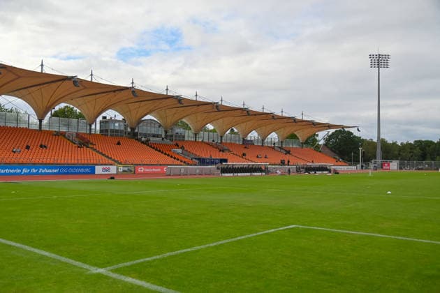 Marschweg Stadium, Oldenburg, view of the main grandstand: VfB Oldenburg vs. SV Drochtersen Assel, soccer, Regionalliga Nord, Matchday 2, 2026–2027 season, August 7, 2026, VfB Oldenburg vs. SV Drochtersen Assel, soccer, Regionalliga Nord, Matchday 2, 2026–2027 season, August 7, 2026, Oldenburg Copyright: xEibner-Pressefoto RobertxGertzenx EP_RGN