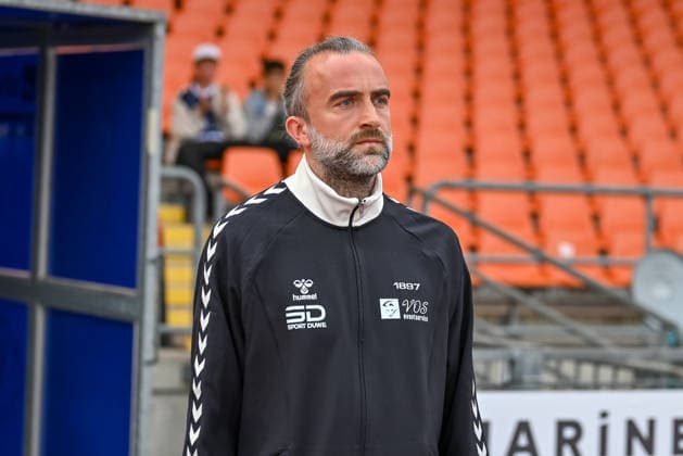 Dario Fossi, VfB Oldenburg Coach, is fully focused on the VfB Oldenburg vs. SV Drochtersen Assel match, soccer, Regionalliga Nord, Matchday 2, 2026–2027 season, August 7, 2026, VfB Oldenburg vs. SV Drochtersen Assel, Soccer, Regionalliga Nord, Matchday 2, 2026–2027 Season, August 7, 2026, Oldenburg Copyright: xEibner-Pressefoto RobertxGertzenx EP_RGN