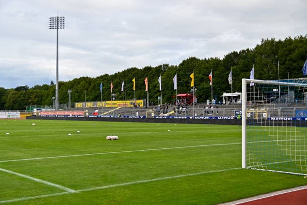 Marschweg Stadium, Oldenburg, View of the Opposite Stand: VfB Oldenburg vs. SV Drochtersen Assel, Soccer, Regionalliga Nord, Matchday 2, 2026–2027 Season, August 7, 2026, VfB Oldenburg vs. SV Drochtersen Assel, soccer, Regionalliga Nord, Matchday 2, 2026–2027 season, August 7, 2026, Oldenburg Copyright: xEibner-Pressefoto RobertxGertzenx EP_RGN