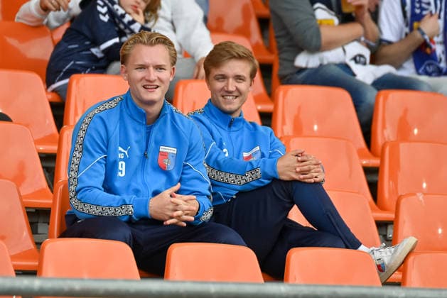 Maurits Nagel of SV Drochtersen Assel, 19, and Maximilian Geissen of SV Drochtersen Assel, 23, are sitting in the stands at the VfB Oldenburg vs. SV Drochtersen Assel soccer match, Regionalliga Nord, Matchday 2, 2026–2027 season, August 7, 2026, VfB Oldenburg vs. SV Drochtersen Assel, soccer, Regionalliga Nord, Matchday 2, 2026–2027 season, August 7, 2026, Oldenburg Copyright: xEibner-Pressefoto RobertxGertzenx EP_RGN