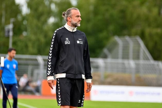 Dario Fossi, VfB Oldenburg, Coach, VfB Oldenburg vs. SV Drochtersen Assel, Soccer, Regionalliga Nord, Matchday 2, 2026–2027 Season, August 7, 2026, VfB Oldenburg vs. SV Drochtersen Assel, Soccer, Regionalliga Nord, Matchday 2, 2026–2027 Season, August 7, 2026, Oldenburg Copyright: xEibner-Pressefoto RobertxGertzenx EP_RGN