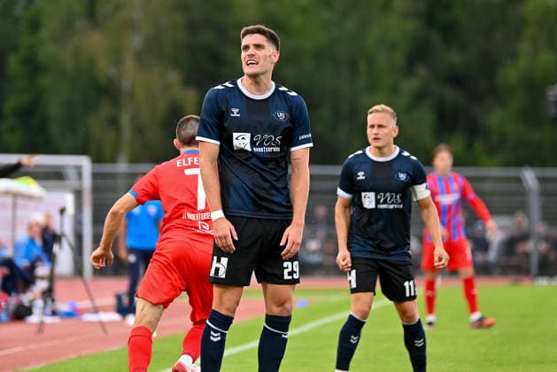 Mats Facklam, VfB Oldenburg, 29, dissatisfied; VfB Oldenburg vs. SV Drochtersen Assel, Soccer, Regionalliga Nord, Matchday 2, 2026–2027 Season, August 7, 2026, VfB Oldenburg vs. SV Drochtersen Assel, Soccer, Regionalliga Nord, Matchday 2, 2026–2027 season, August 7, 2026, Oldenburg Copyright: xEibner-Pressefoto RobertxGertzenx EP_RGN