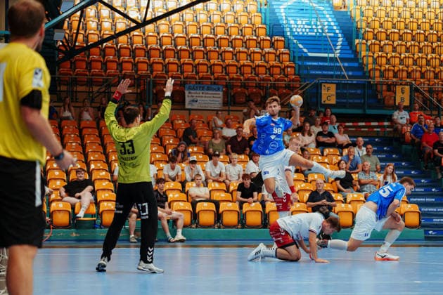Exhibition Match: Dessau Roßlauer HV 06 vs. PGE Wybrzeze Gdansk, Yannick Marcos Pust, Dessau Roßlauer HV 06, 98 on a jump shot on August 7, 2026, at the Anhalt Arena, Dessau-Roßlau, Saxony-Anhalt, Dessau-Roßlau, Anhalt Arena, Saxony-Anhalt, Germany