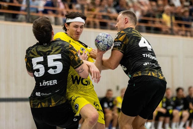 Kasper Thorsen LIEN TVB Stuttgart, No. 7 in a one-on-one battle against Timo LOESER HC Elbflorenz 2006, 55 GER, TVB Stuttgart vs. HC Elbflorenz 2006, Handball, Preseason, Tournament, S Cup Altensteig, Quarterfinals, 2026–2027 season, August 7, 2026, GER, TVB Stuttgart vs. HC Elbflorenz 2006, Handball, Preseason, Tournament, S Cup Altensteig, Quarterfinals, 2026–2027 season, August 7, 2026, Altensteig Copyright: xEibnerxPressefoto OliverxSchmidtx EP_OST