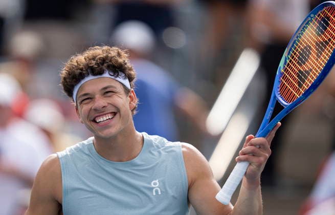 August 7, 2026, Montreal, Pq, Canada: Ben Shelton of the United States celebrates his win over Zizou Bergs of Belgium during third round tennis action at the National Bank Open in Montreal on Friday, Aug. 7, 2026. Canada News - August 7, 2026  - ZUMAc35_ 20260807_zaf_c35_036 Copyright: xChristinnexMuschix