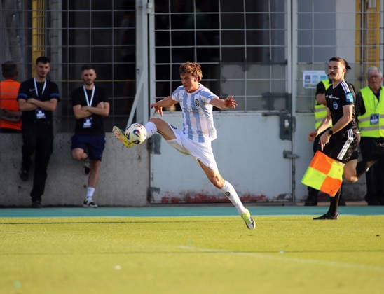 Soccer, Men s, Bavarian Regional League, 2026–2027 Season, TSV 1860 Munich vs. FC Augsburg II, Grünwalder Stadium: Julian Bell of TSV 1860 Munich controls the ball with his right foot while jumping