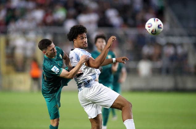 Soccer, Men s, Bavarian Regional League, 2026–2027 Season, TSV 1860 Munich vs. FC Augsburg II, Grünwalder Stadium; Arian Ortivero Calderon of TSV 1860 Munich in a one-on-one battle for the ball