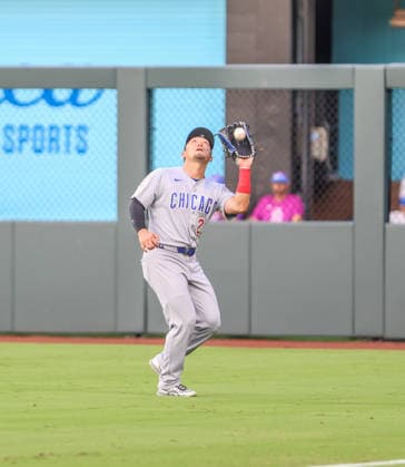 AUG 07, 2026: Chicago Cubs outfielder Seiya Suzuki (27) catches a fly ball against the Kansas City Royals at Kauffman Stadium Kansas City, MO. CSM Kansas City United States - ZUMAc04_ 20260807_zma_c04_157 Copyright: xRomanxPunox