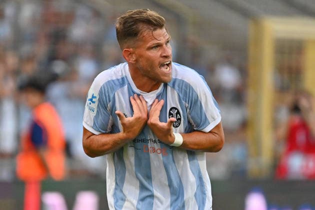 Florian NIEDERLECHNER TSV 1860 Munich, Disappointment, frustration, disappointed, frustrated, dejected, action, single frame, cropped close-up, half-length portrait, half-figure, soccer, Bavarian Regional League, 2026–2027 season,Matchday 26–27, Game 3: TSV 1860 Munich vs. FC Augsburg II, 2–2 on August 7, 2026, at Grünwalder Stadion in Munich