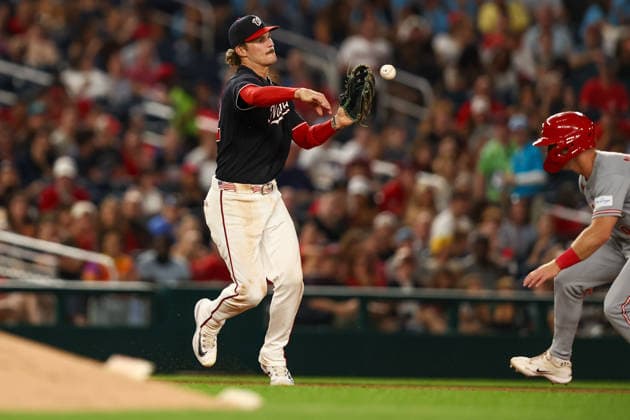 August 7, 2026, Washington D.C, District Of Columbia, United States: Washington, DC; Washington Nationals third baseman Brady House (12) throws to second to start the double play during the Major League Baseball game between the Washington Nationals and the Cincinnati Reds at Nationals Park on Friday, August 7, 2026. The Nationals beat the Reds 5-3. MLB, Baseball Herren, USA Washington Nationals 5:3 Cincinnati Reds  - ZUMAp258 20260807_znp_p258_059 Copyright: xStevexPrakopex