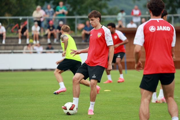 August 7, 2026 VfB Stuttgart Training Camp in Grassau, Chiemsee, Germany, Grassau, August 7, 2026, Soccer, Bundesliga, 2026–2027 Season, VfB Stuttgart, Grassau Chiemsee Training Camp 2026, Leo Sauer