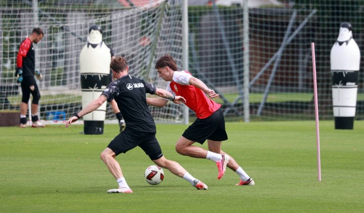 August 7, 2026 VfB Stuttgart Training Camp in Grassau, Chiemsee, Germany, Grassau, August 7, 2026, Soccer, Bundesliga, 2026–2027 Season, VfB Stuttgart, Grassau Chiemsee Training Camp 2026, Leo Sauer