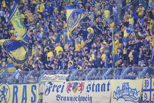 Magdeburg, Saxony-Anhalt, Germany, August 8, 2026, Avnet Arena, Matchday 1, 2026–27 Season, 2. Bundesliga, 1. FC Magdeburg vs. Eintracht Braunschweig, Eintracht Braunschweig fans Copyright: xdtsxNachrichtenagenturx dts_129591