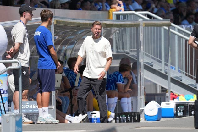 Coach Florian Kohfeldt of SV Darmstadt 98 is dissatisfied August 8, 2026 2. Bundesliga, 2026–27 season SV Darmstadt 98 vs. Holstein Kiel, Stadion am Boellenfalltor, Matchday 1, emonline, emspor,