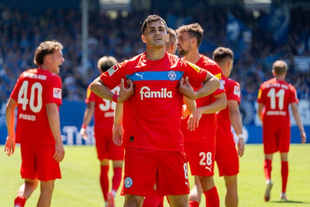 Celebration following Guillermo Balzi s goal to make it 0–1, Holstein Kiel, 08, GER, SV Darmstadt 98 vs. Holstein Kiel, Soccer, 2. Bundesliga, Matchday 1, 2026–2027 Season, August 8, 2026, DFL regulations prohibit any use of photographs as image sequences and or quasi-video, GER, SV Darmstadt 98 vs. Holstein Kiel, soccer, 2. Bundesliga, Matchday 1, 2026–2027 season, August 8, 2026, Darmstadt Copyright: xEibner-Pressefoto J-NxGroemlingx EP_JGG
