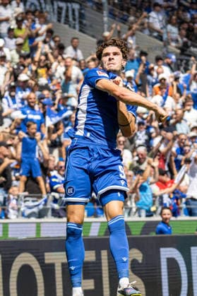 August 8, 2026, xdaymx, Soccer, 2. Bundesliga, Karlsruher SC vs. Arminia Bielefeld—Goal celebration by goal scorer Broschinski, Moritz on the 1–0 opening goal. DFL and DFB regulations prohibit any use of photographs as image sequences and or quasi-video. Karlsruhe
