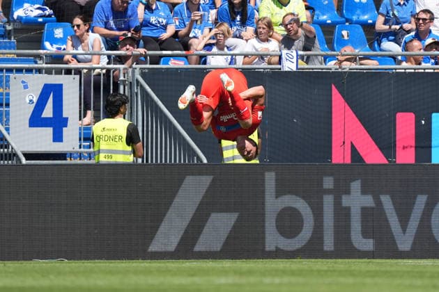 celebrate the goal, goal celebration for the 0-2 by Phil Harre of Holstein Kiel with a somersault, August 8, 2026, 2. Bundesliga, 2026-27 season, SV Darmstadt 98 vs. Holstein Kiel, Stadion am Böllenfalltor, Matchday 1, emonline, emspor,