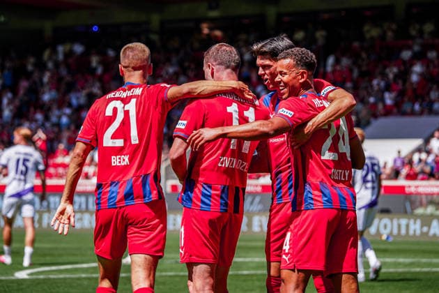 Germany Soccer Season 2026–2027, 2. Bundesliga, 1. FC Heidenheim vs. VfL Osnabrück, Voith Arena, Heidenheim—Team celebrating a goal, goal, celebration, joy, emotions, Heidenheim, Voith Arena, Germany Copyright: xBennetxLongx