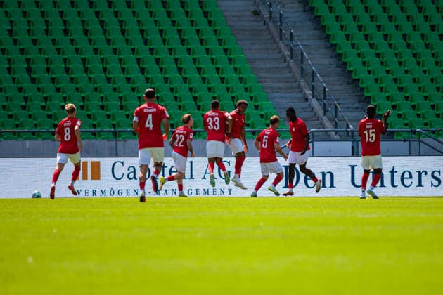 The TSV Havelse 1912 team celebrates Niklas Tauer s 1-0 goal. TSV Havelse 1912, 05 GER, TSV Havelse 1912 vs. VfB Stuttgart II, soccer, 3. Liga, Matchday 1, 2026–2027 season, August 8, 2026. DFL regulations prohibit any use of photographs as image sequences and or quasi-video. GER, TSV Havelse 1912 vs. VfB Stuttgart II, soccer, 3. Liga, Matchday 1, 2026–2027 season, August 8, 2026, Hanover Copyright: xEibner-Pressefoto JanxRollingerx EP_JSK